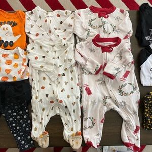 Twin Holiday Set. Halloween, Thanksgiving, Christmas Outfiets. 3 Months